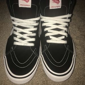 Black Vans Skate HI